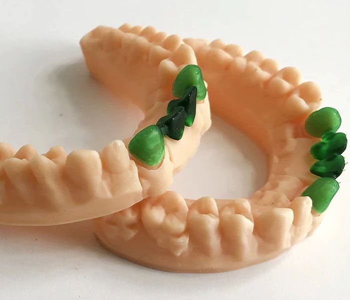 Фотополимерная смола Resione C01 Dental Castable выжигаемая, зеленая прозрачная (0.5 кг)